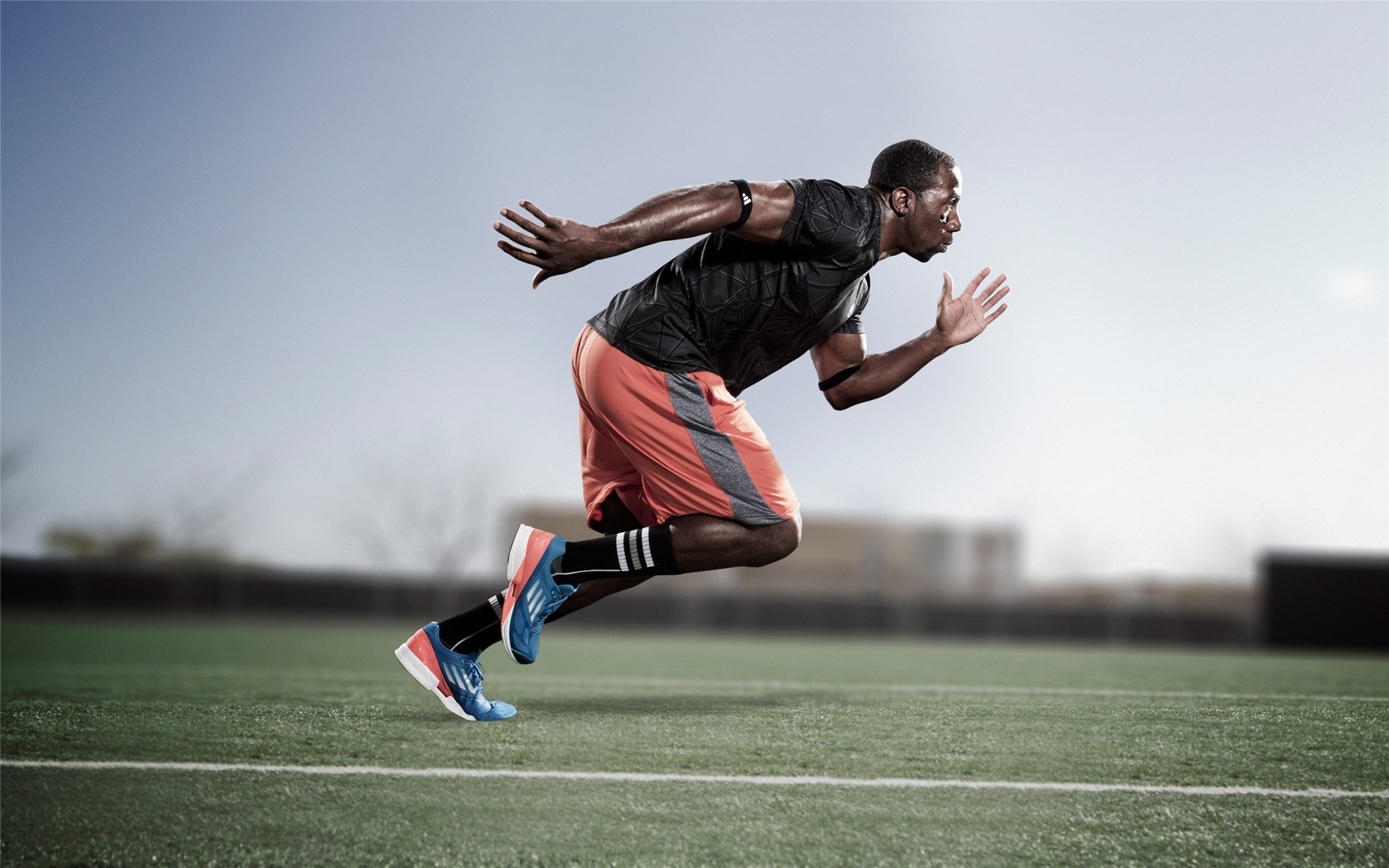 Leyu Sports (乐鱼体育)-智能传感器技术：实时反馈确保最佳表现，智能传感器实现方式